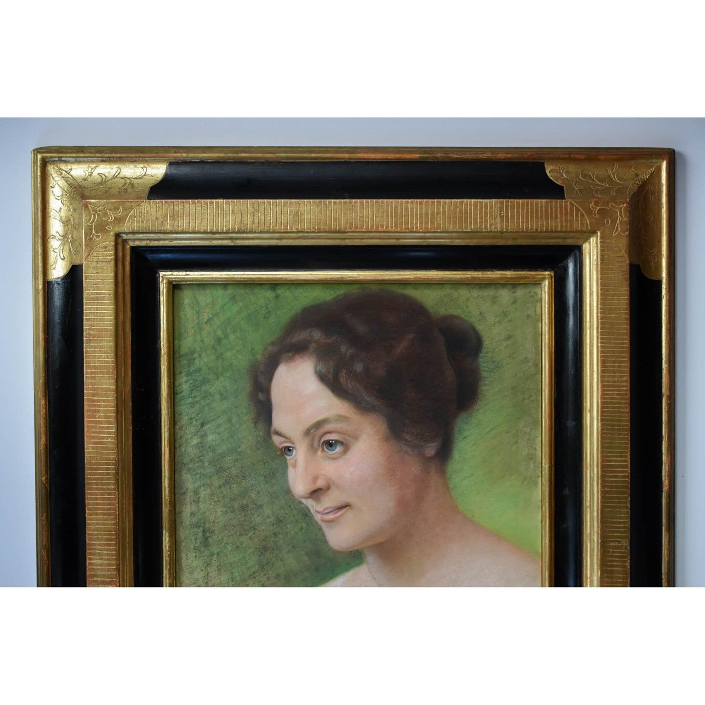 Antique portrait pastel painting woman blue eyes original 1919 by Paul Beckert for sale at Winckelmann Gallery